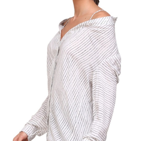 Mustard Seed Cold Shoulder Stripe Shirt. - Picture 3 of 4